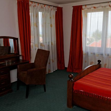 Pension Stejeris Брашов Экстерьер фото